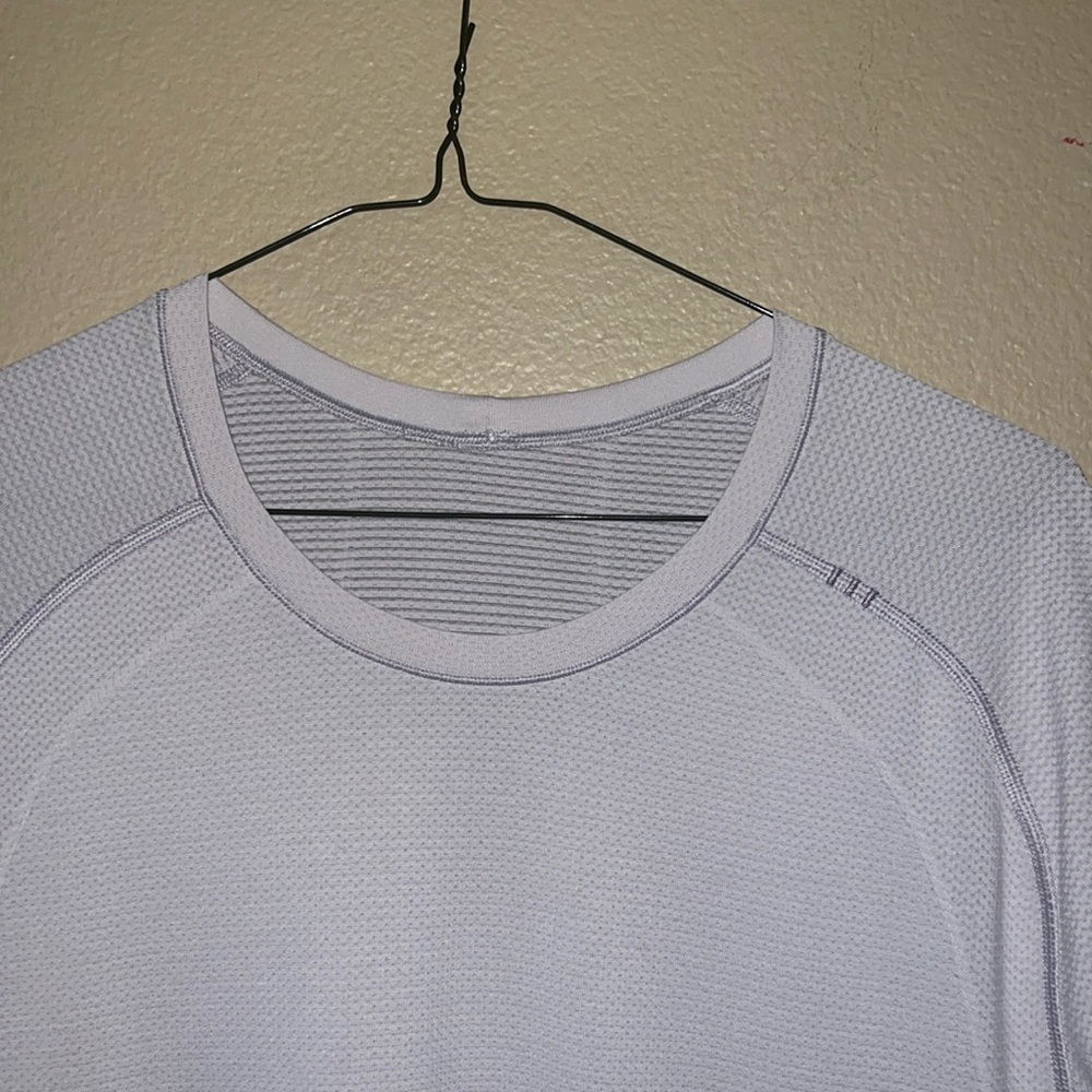 Lululemon Metal Vent Performance Shirt - Picture 3 of 6